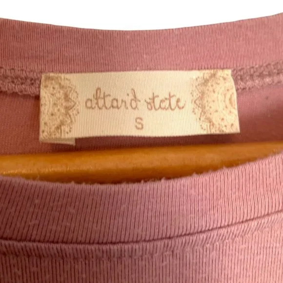 ALTAR'D STATE Dusty Light Pink SUPER SOFT Short Sleeve Ruffle Shirt-Size Small - Picture 4 of 8